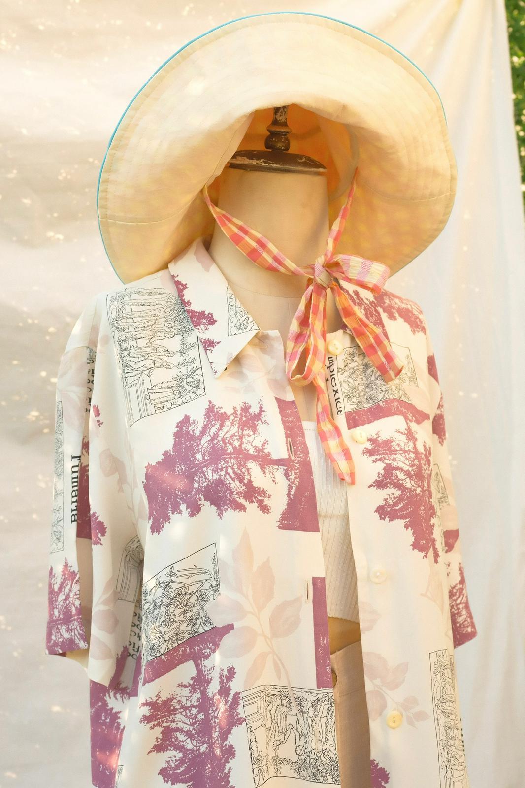 Ağaç Desenli Gömlek