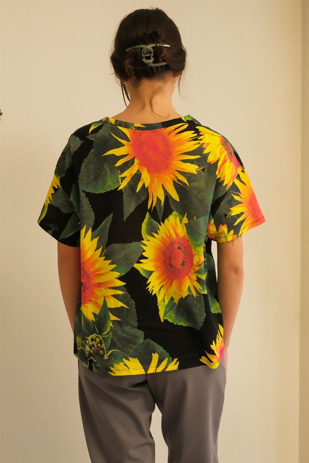 Ayçiçek Desenli T-shirt