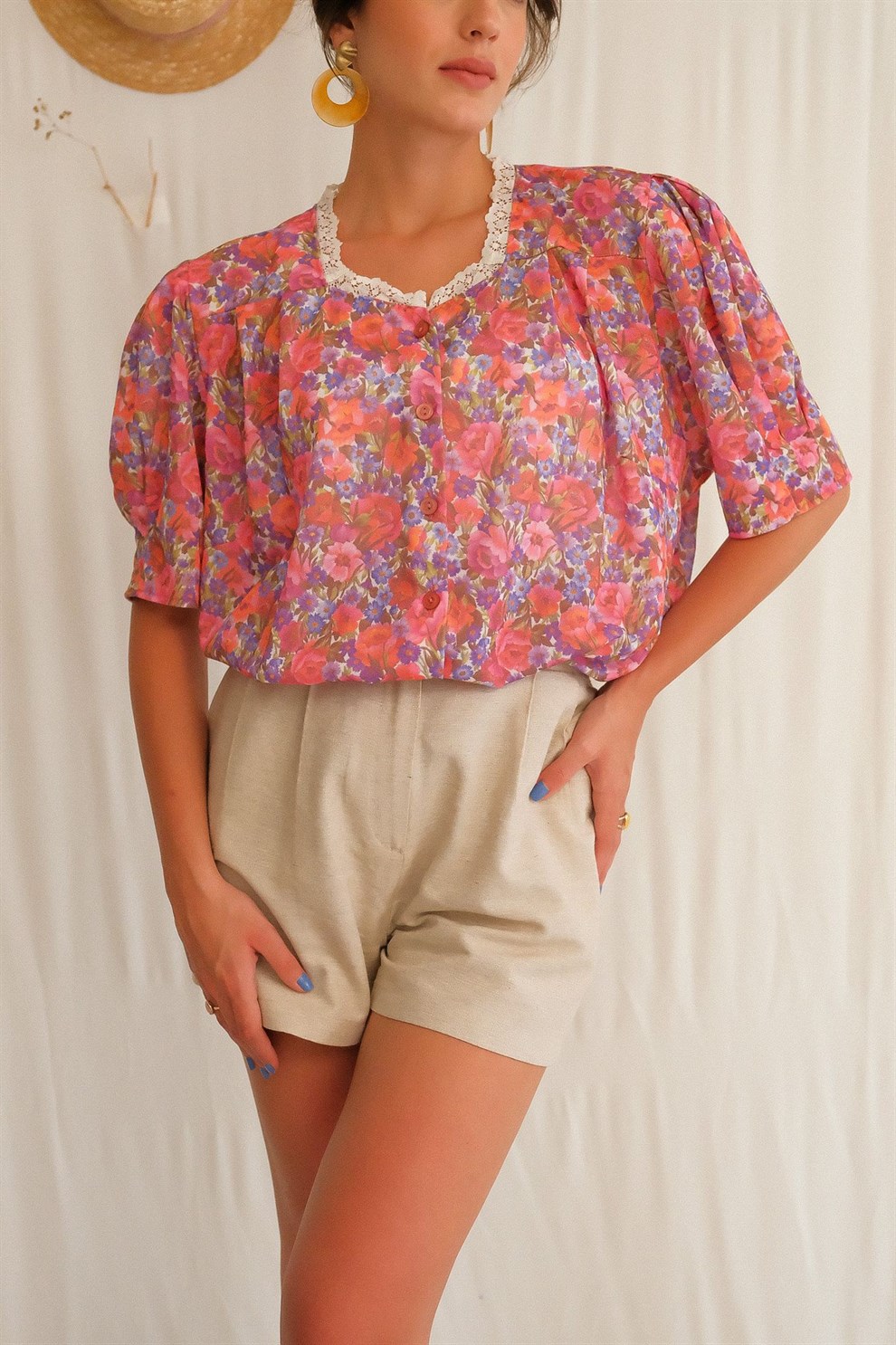 Dantel Detaylı Gömlek