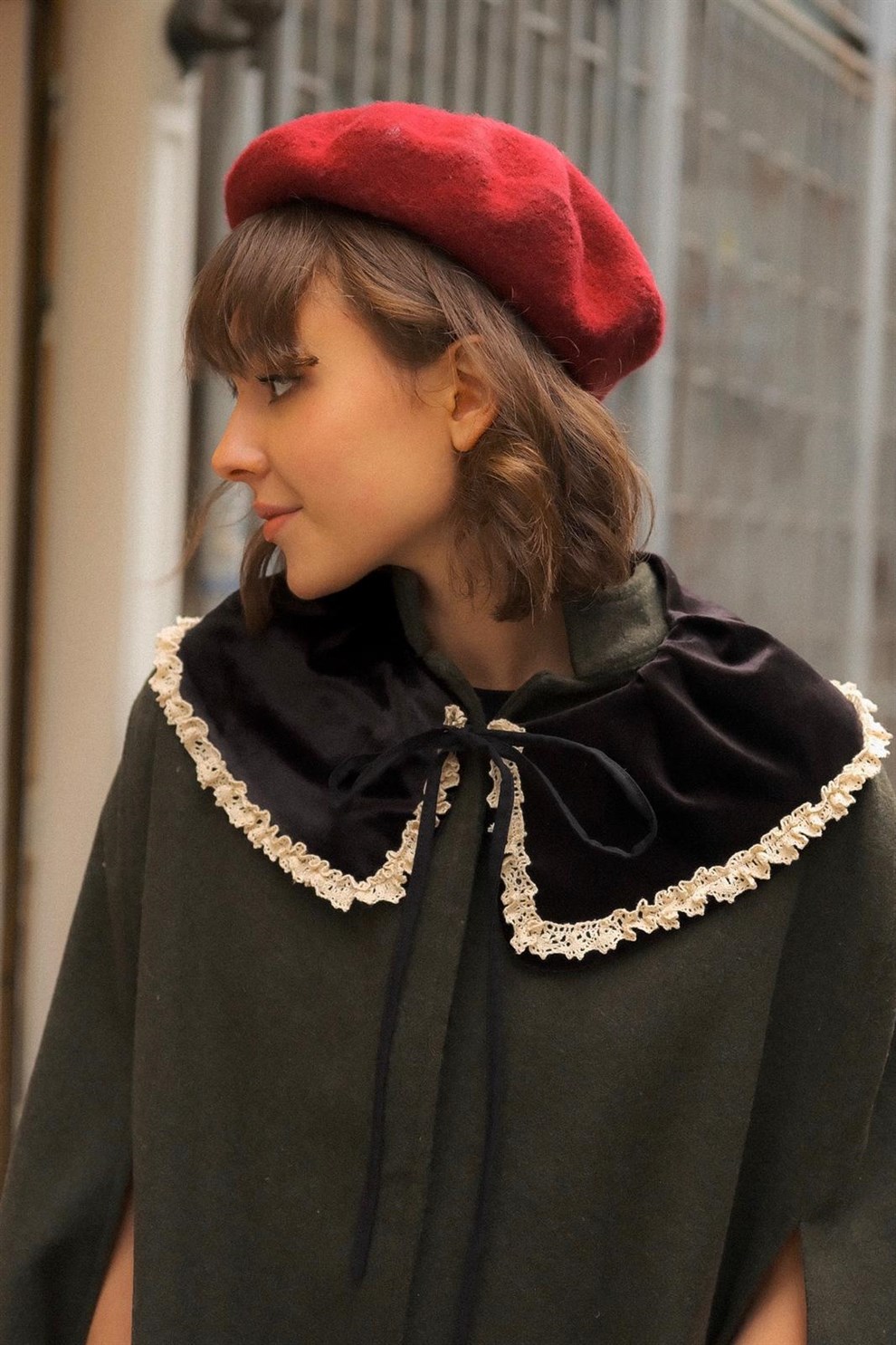 Dantelli Kadife Yaka