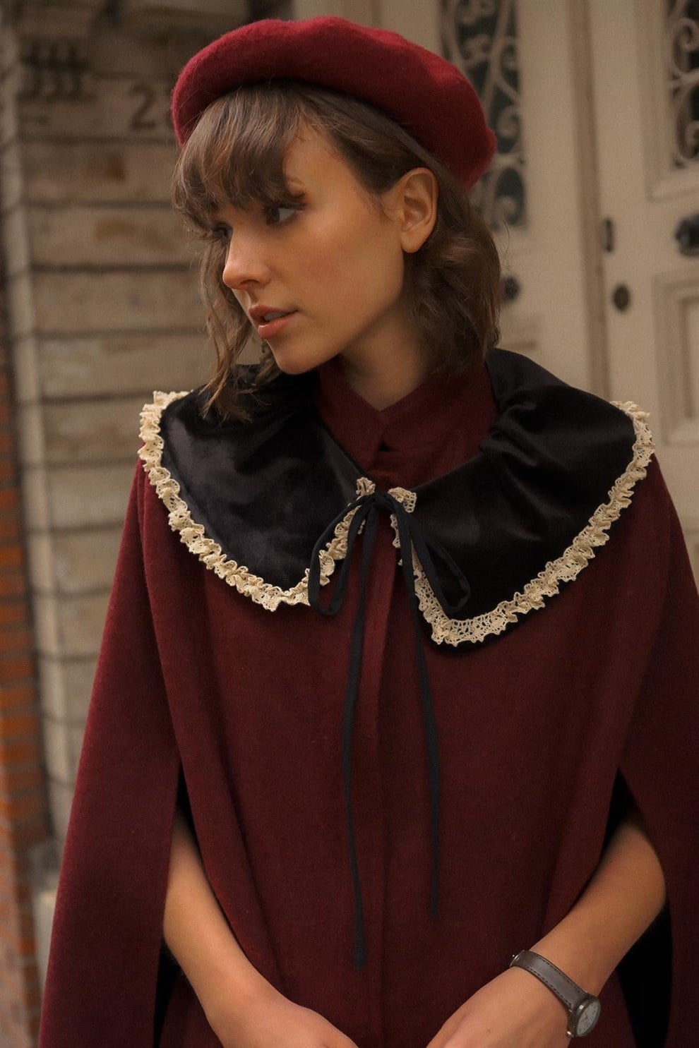 Dantelli Kadife Yaka