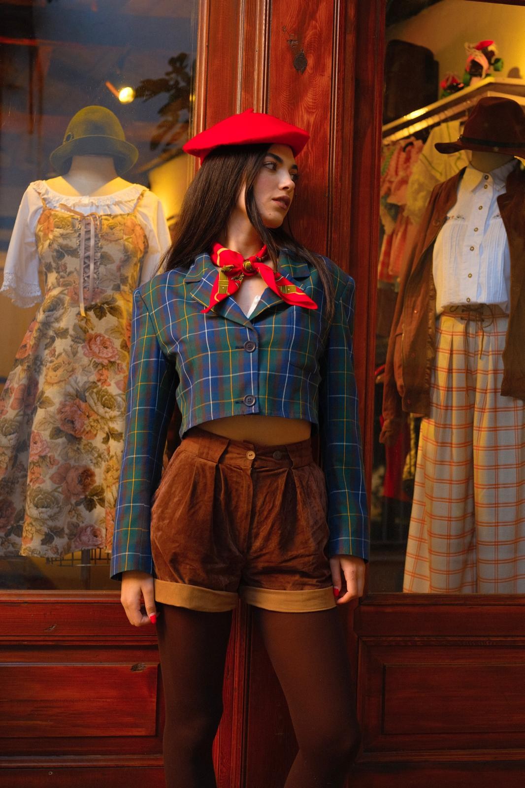 Ekoseli Crop Ceket