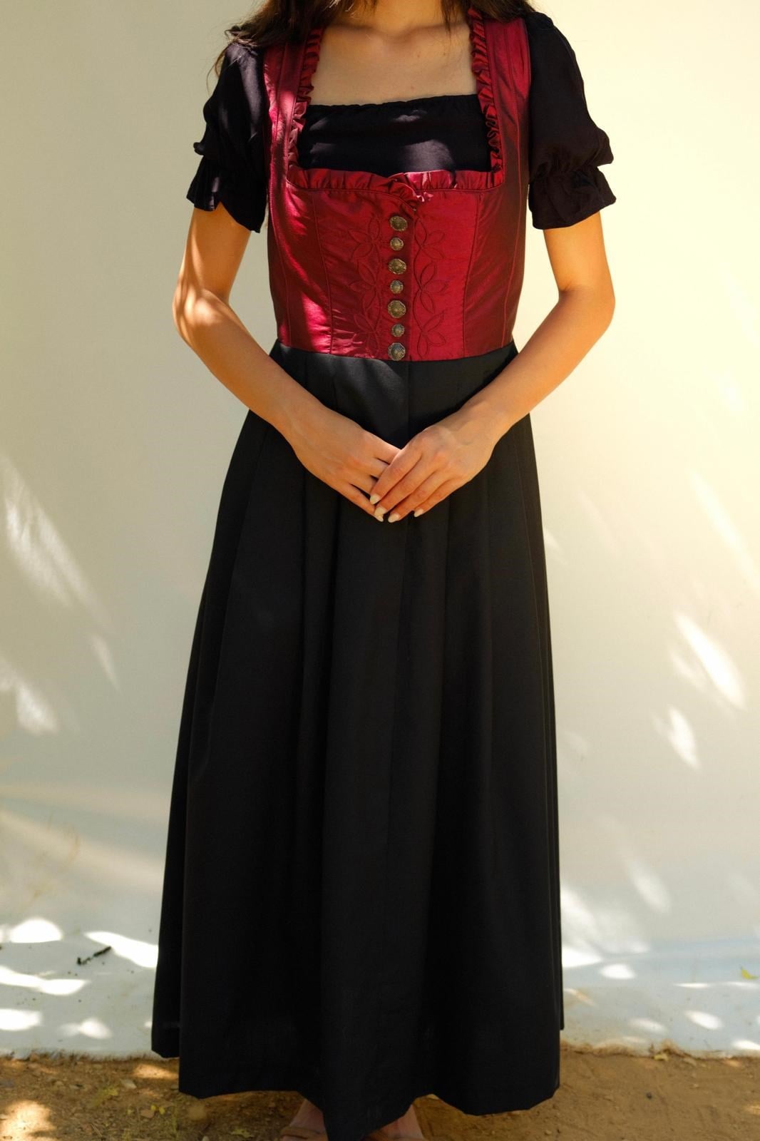 İşlemeli Bordo Bavyera Elbise & Bluz
