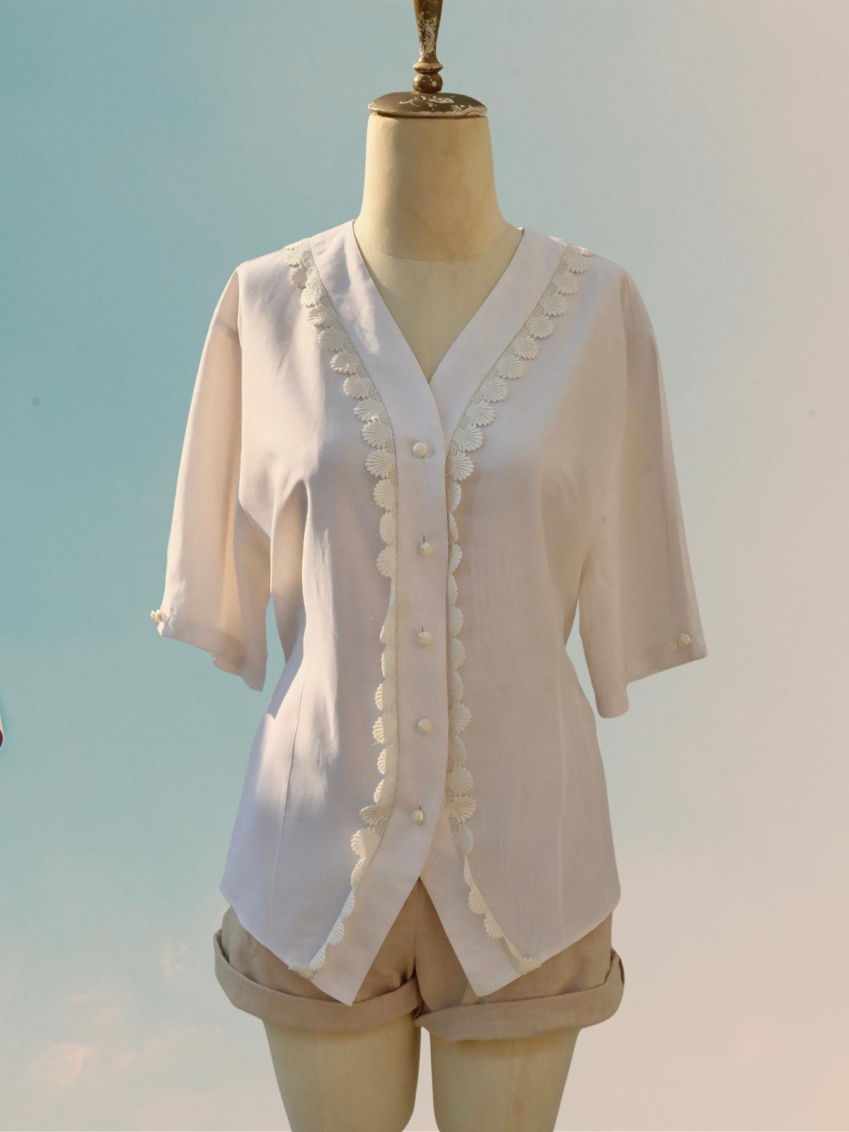 İstiridye Dantelli Gömlek