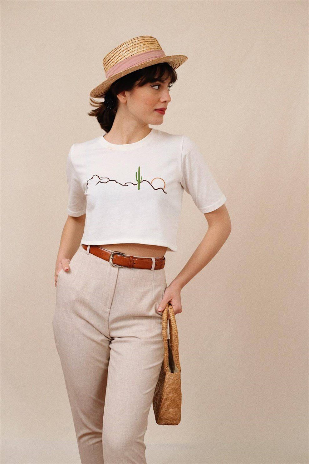 Krem Crop Desert T-shirt