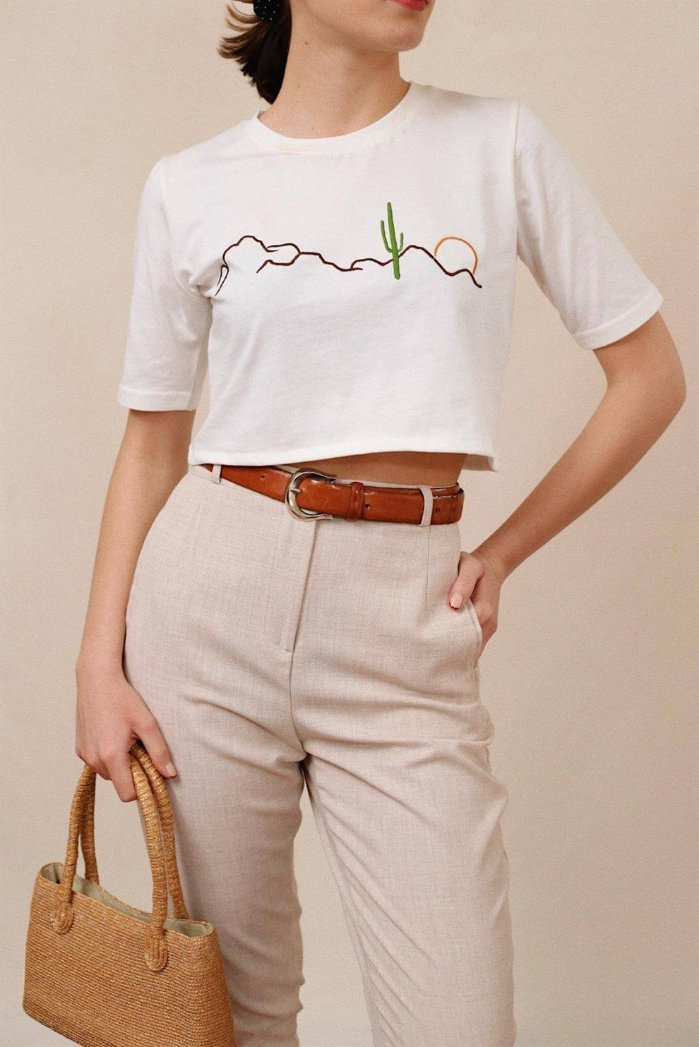 Krem Crop Desert T-shirt