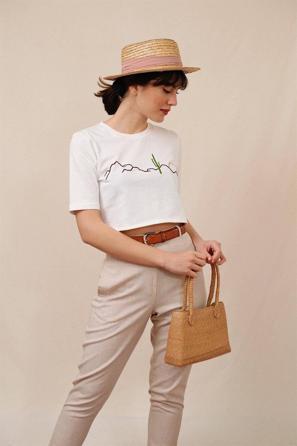Krem Crop Desert T-shirt