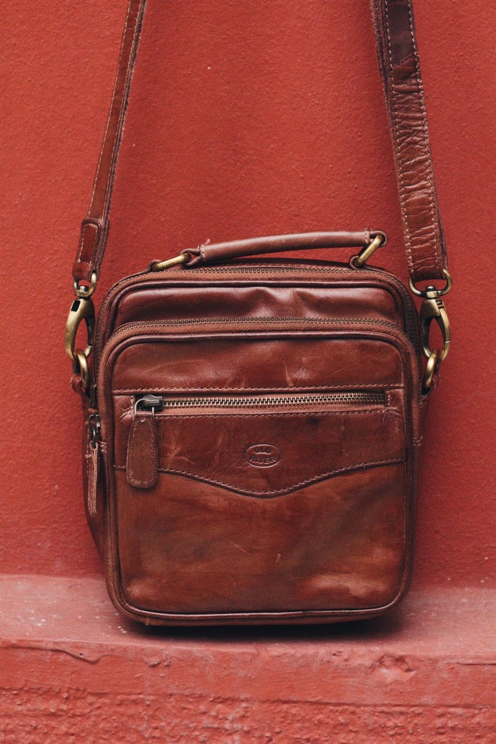 Old River Postacı Çanta