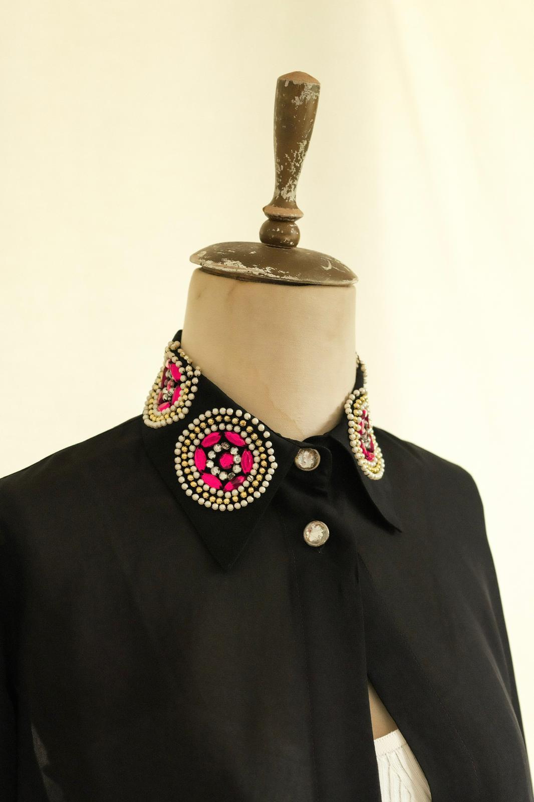 Şifon Taş İşlemeli Gömlek