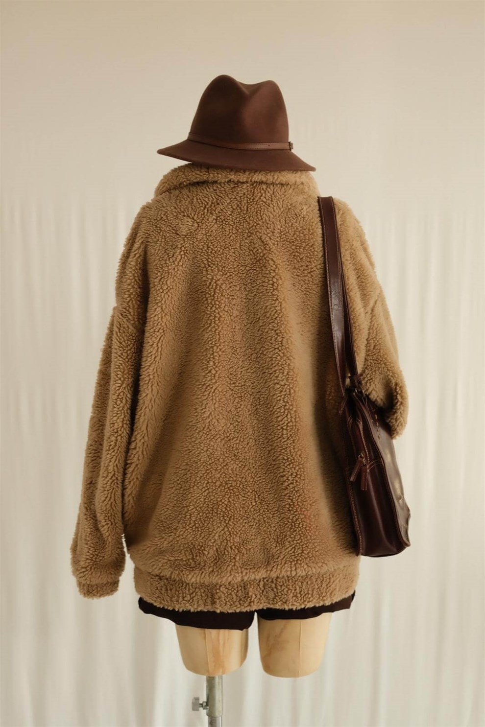 Urban Outfitters Peluş Mont