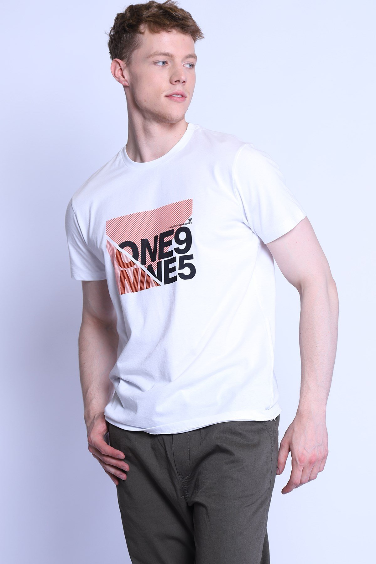 Erkek Slim Fit  Bisiklet Yaka Tshirt Ets 2093 BEYAZErkek Slim Fit  Bisiklet Yaka Tshirt Ets 2093 BEYAZ