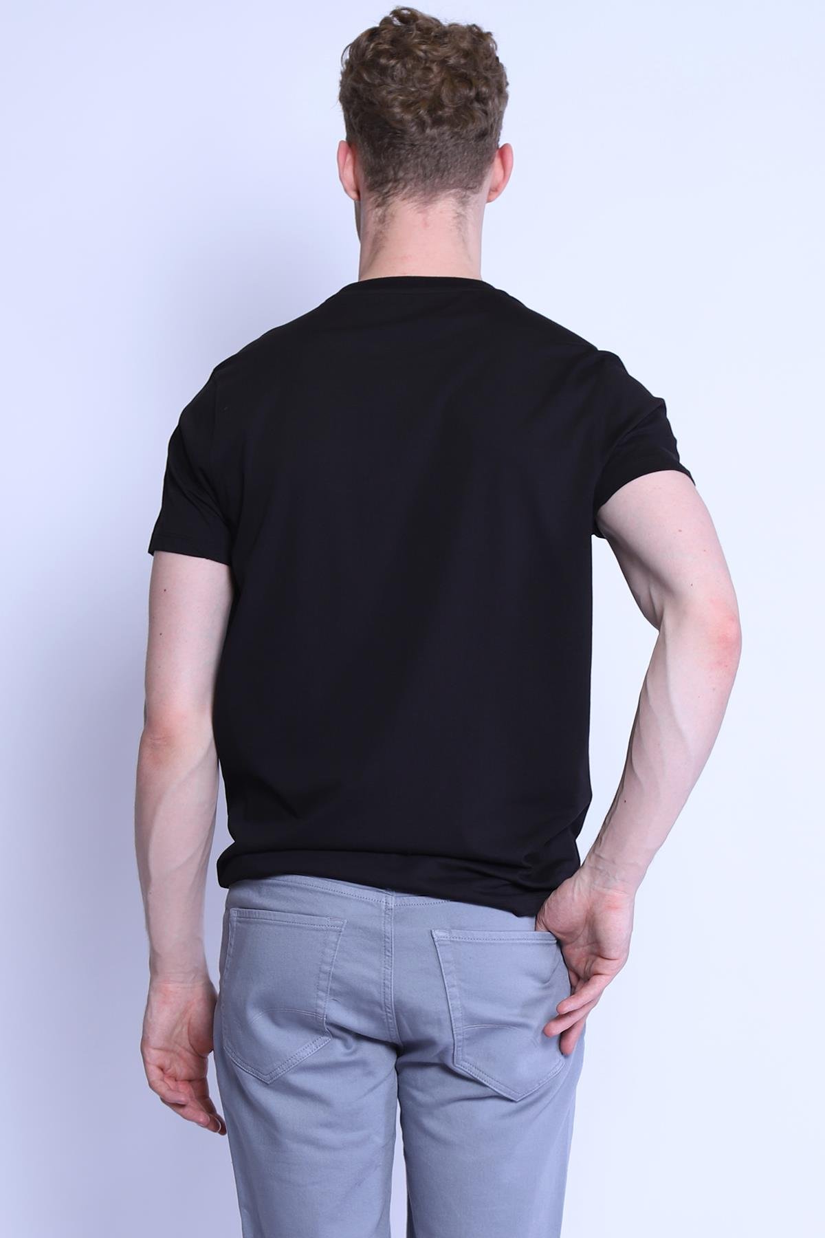 Erkek Slim Fit  Bisiklet Yaka Tshirt Ets 2093 ab SIYAHErkek Slim Fit  Bisiklet Yaka Tshirt Ets 2093 ab SIYAH