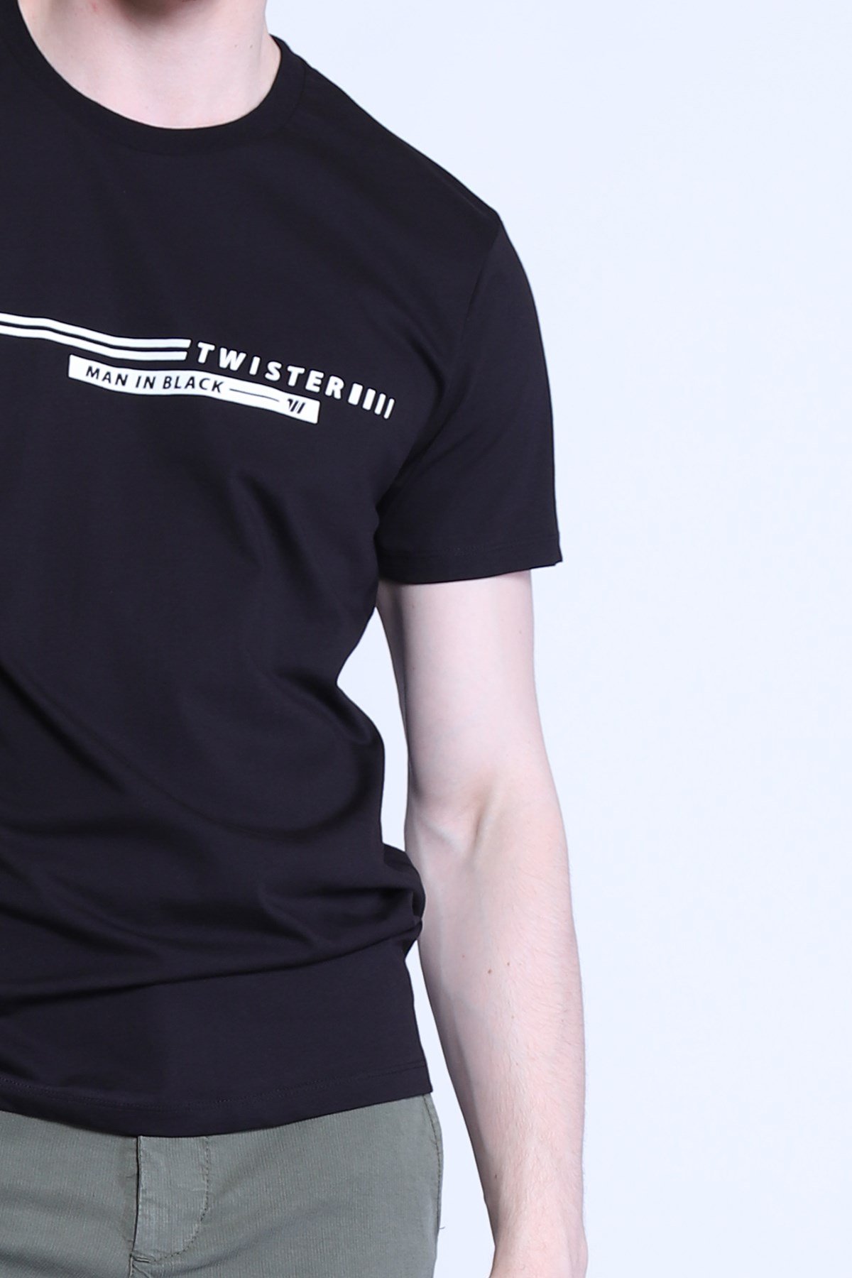 Erkek Slim Fit  Bisiklet Yaka Tshirt Ets 2080 ab SIYAHErkek Slim Fit  Bisiklet Yaka Tshirt Ets 2080 ab SIYAH