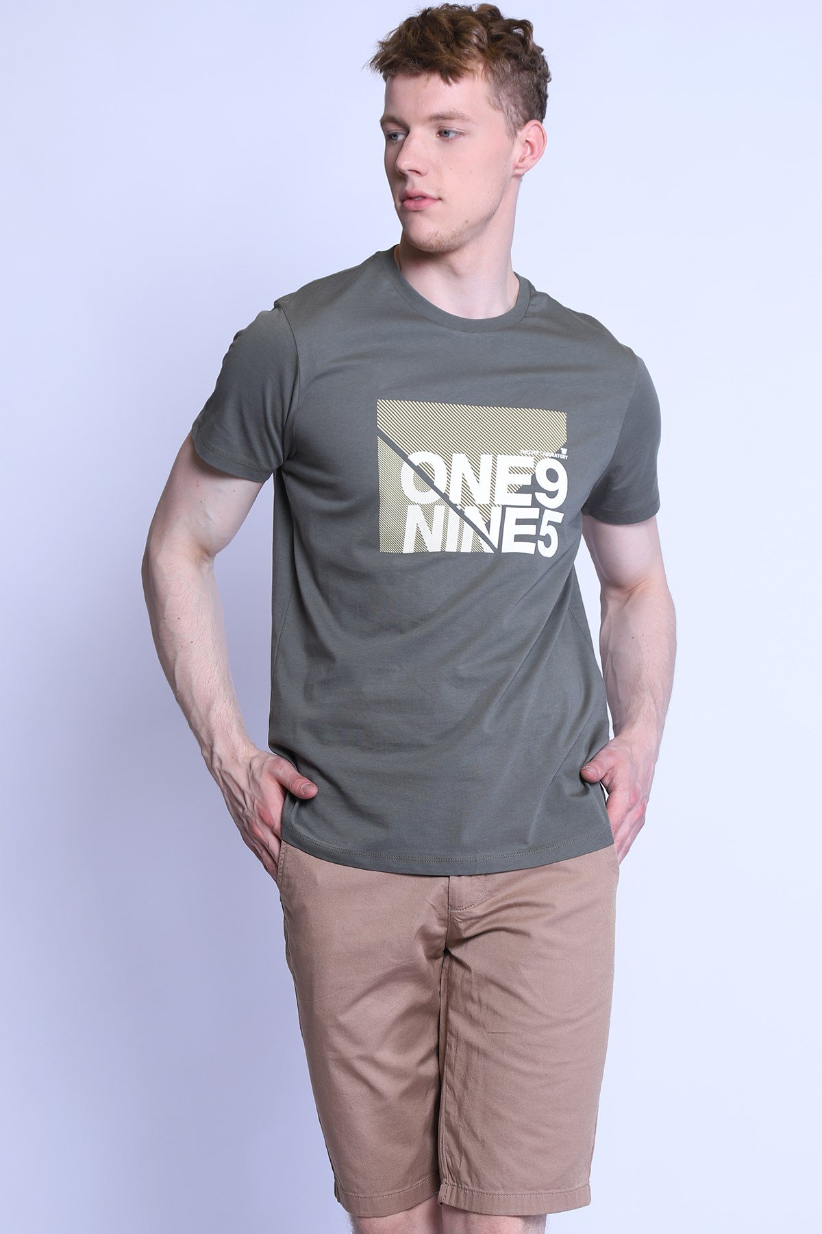 Erkek Slim Fit  Bisiklet Yaka Tshirt Ets 2093 A.HAKIErkek Slim Fit  Bisiklet Yaka Tshirt Ets 2093 A.HAKI