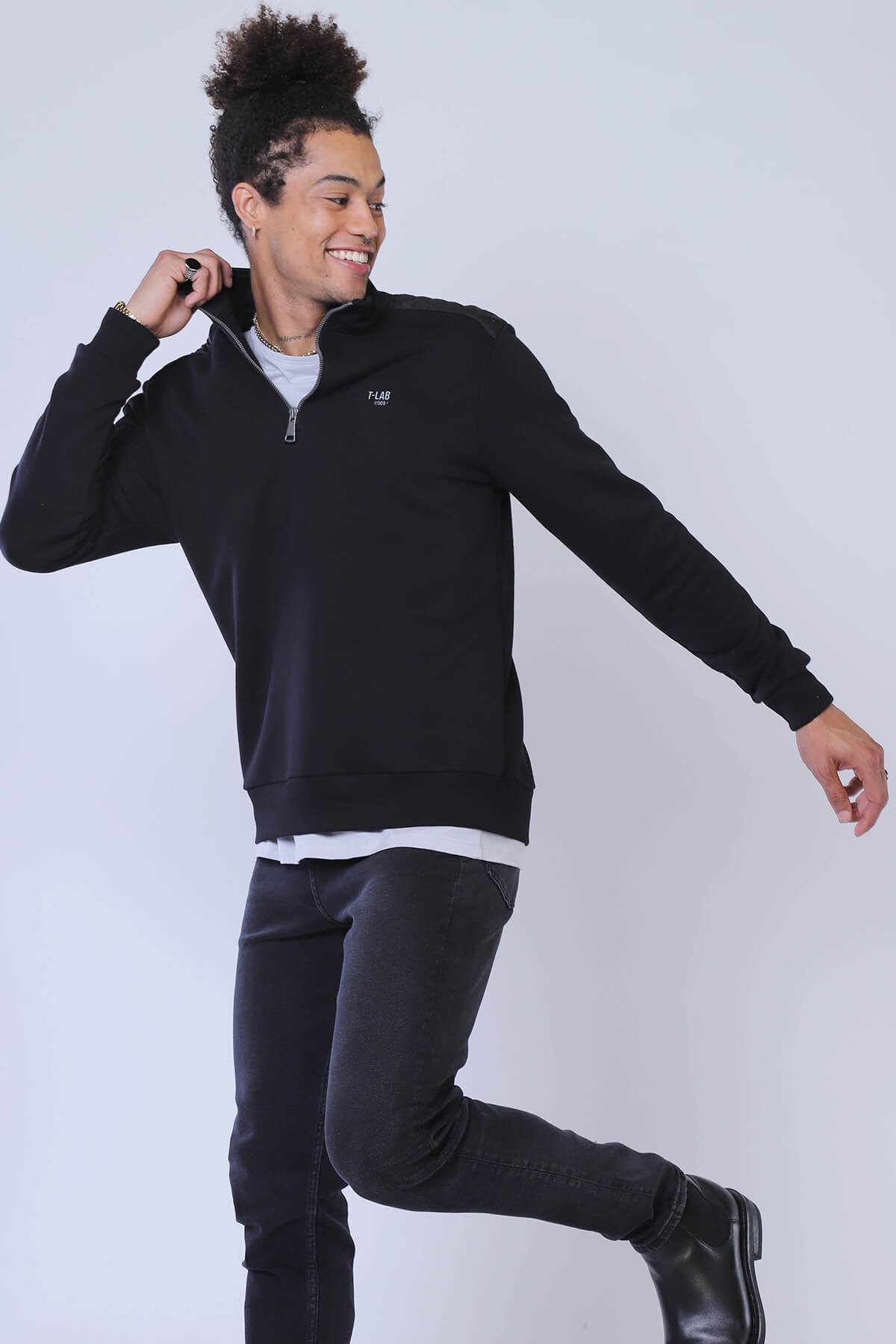 Erkek Slim Fit Sweatshirt Esw 1788 SIYAHErkek Slim Fit Sweatshirt Esw 1788 SIYAH