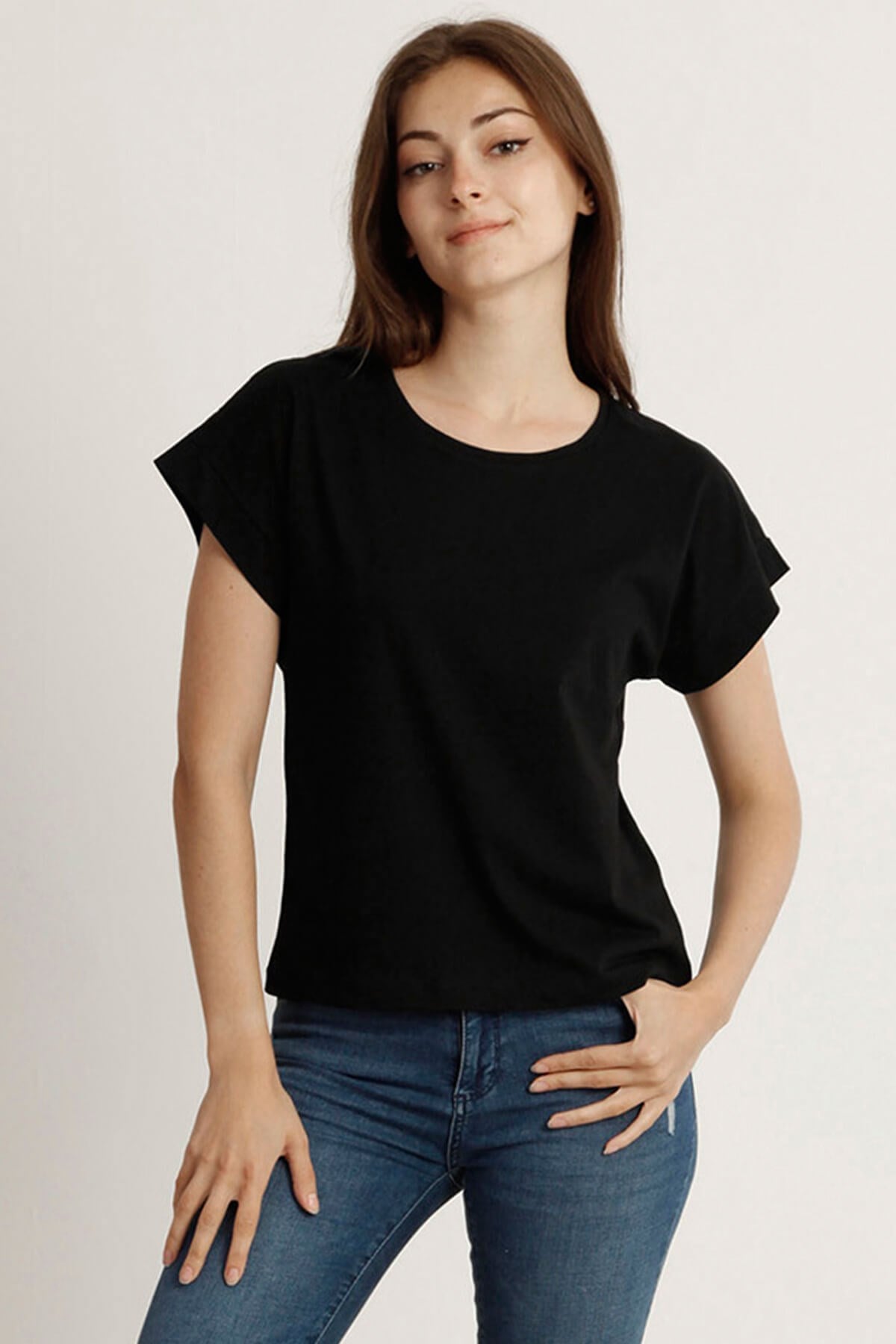 Kadın   Bisiklet Yaka Tshirt Bts 1006 SIYAHKadın   Bisiklet Yaka Tshirt Bts 1006 SIYAH