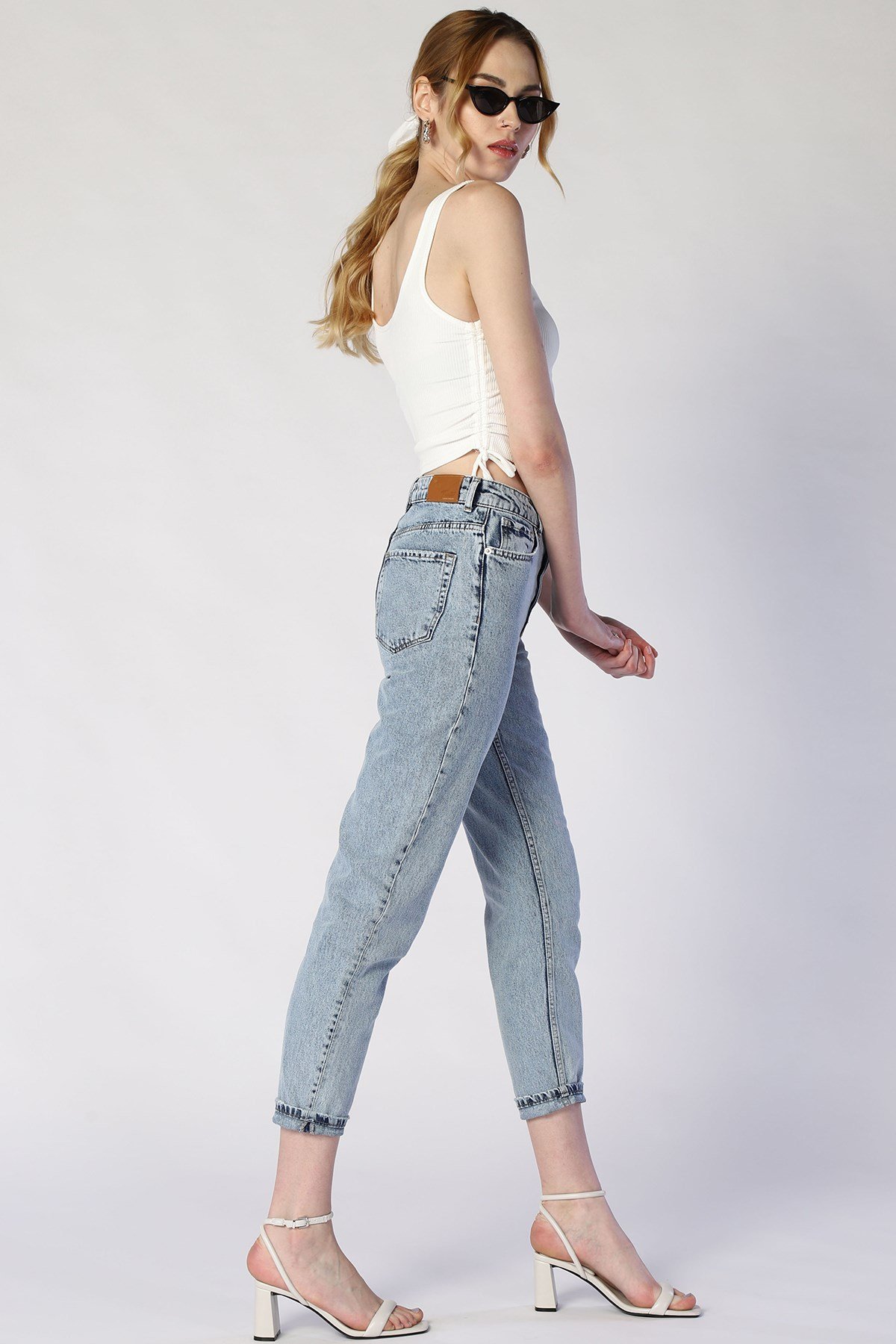 Kadın Mom Fit  Yüksek Bel Pantolon Sandy 9328-09 MAVIKadın Mom Fit  Yüksek Bel Pantolon Sandy 9328-09 MAVI
