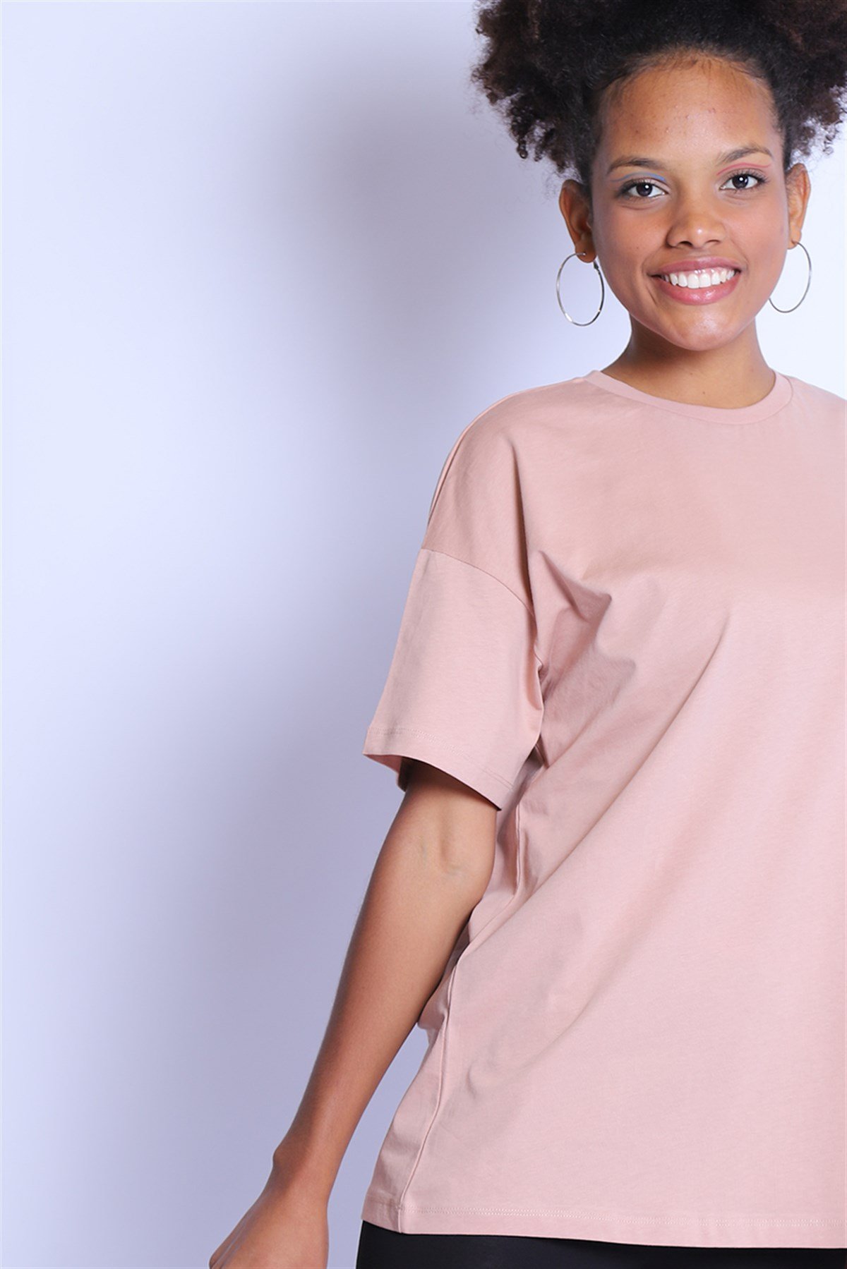 Kadın Oversize  Bisiklet Yaka Tshirt Bts 1008 BisküviKadın Oversize  Bisiklet Yaka Tshirt Bts 1008 Bisküvi
