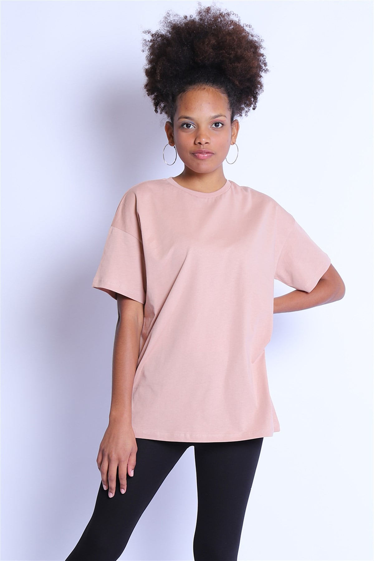 Kadın Oversize  Bisiklet Yaka Tshirt Bts 1008 BisküviKadın Oversize  Bisiklet Yaka Tshirt Bts 1008 Bisküvi