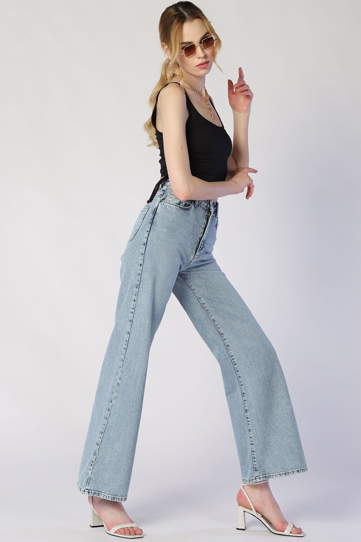 Kadın    Pantolon Bp 9383-02 mom geniş paça MAVIKadın    Pantolon Bp 9383-02 mom geniş paça MAVI