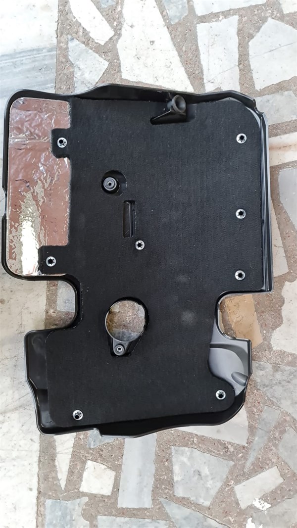 FOCUS 2.5 MOTOR ÜST KAPAK DİZEL5M5Q 6N041 AE 