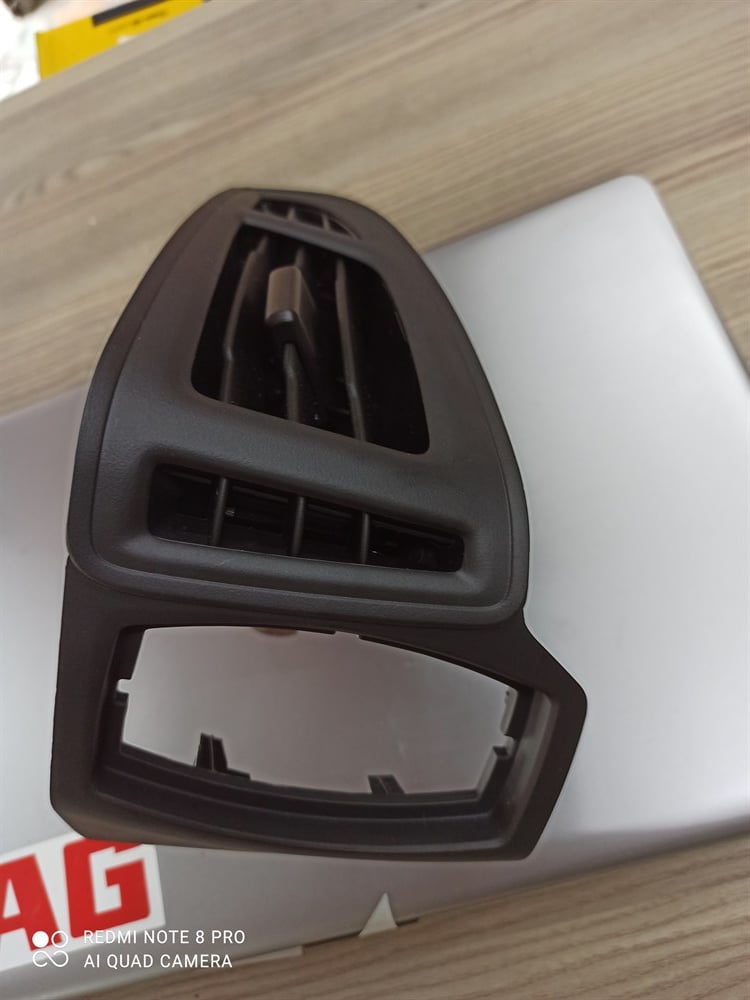 FOCUS 3 SOL ÖN ÜFLEYİCİ IZGARA 