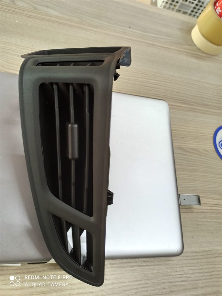 FOCUS 3 SOL ÖN ÜFLEYİCİ IZGARA 