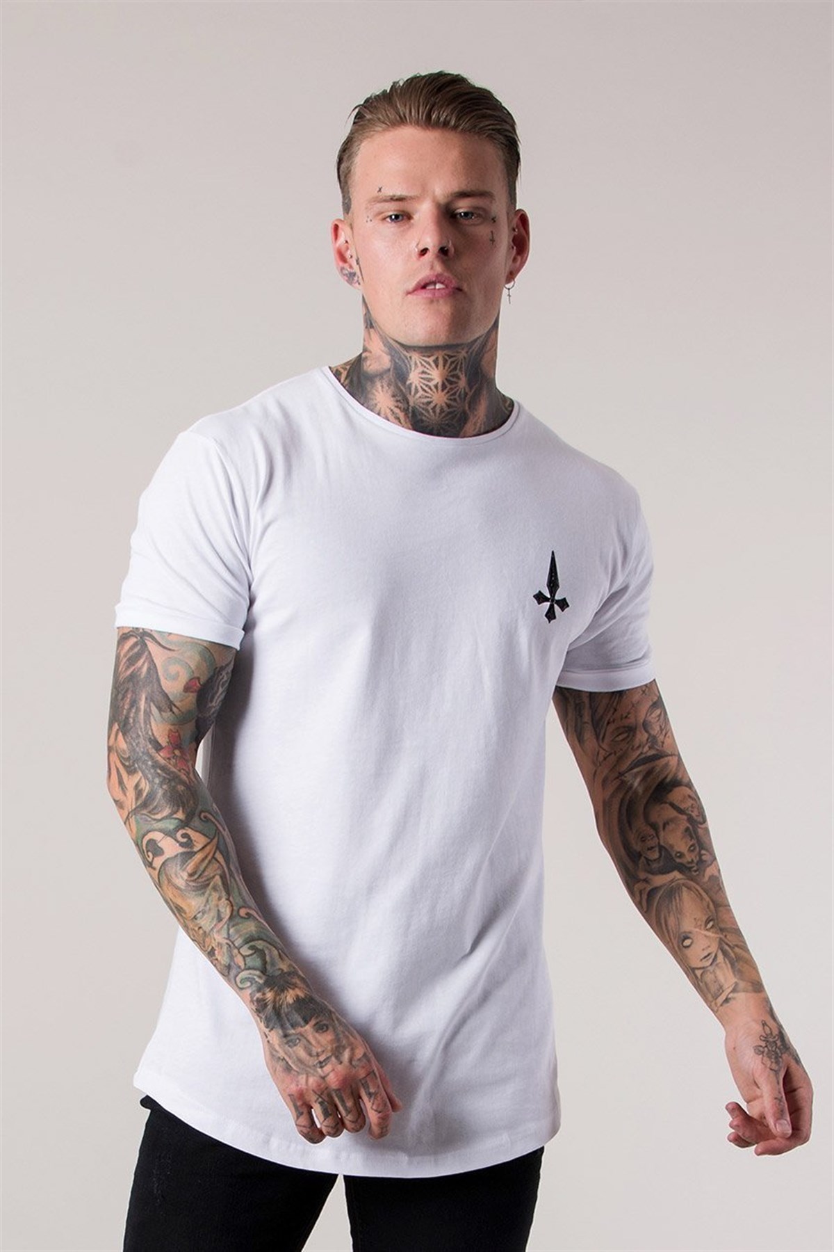 Arkası Kurukafa Baskılı  T Shirt Beyaz
