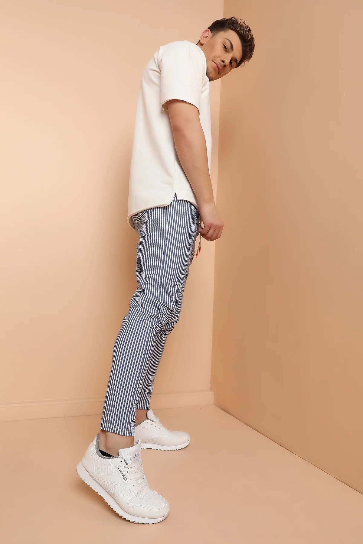 Gofre Çizgili  İpli Eşofman Pantolon-Lacivert-Beyaz