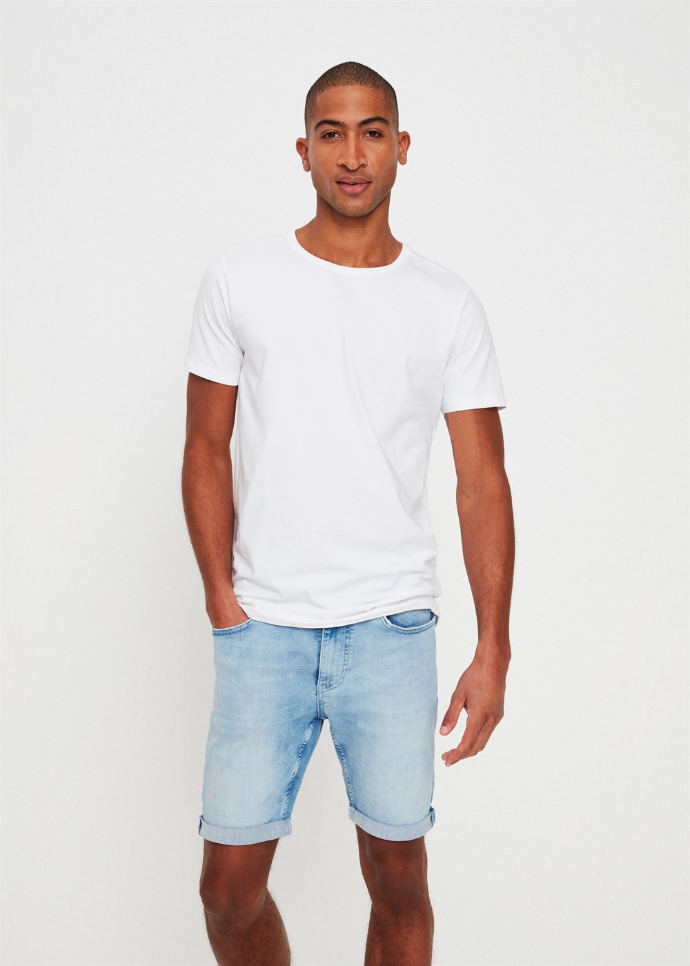 Likralı Soft Kumaş Jean Şort Buz Mavisi