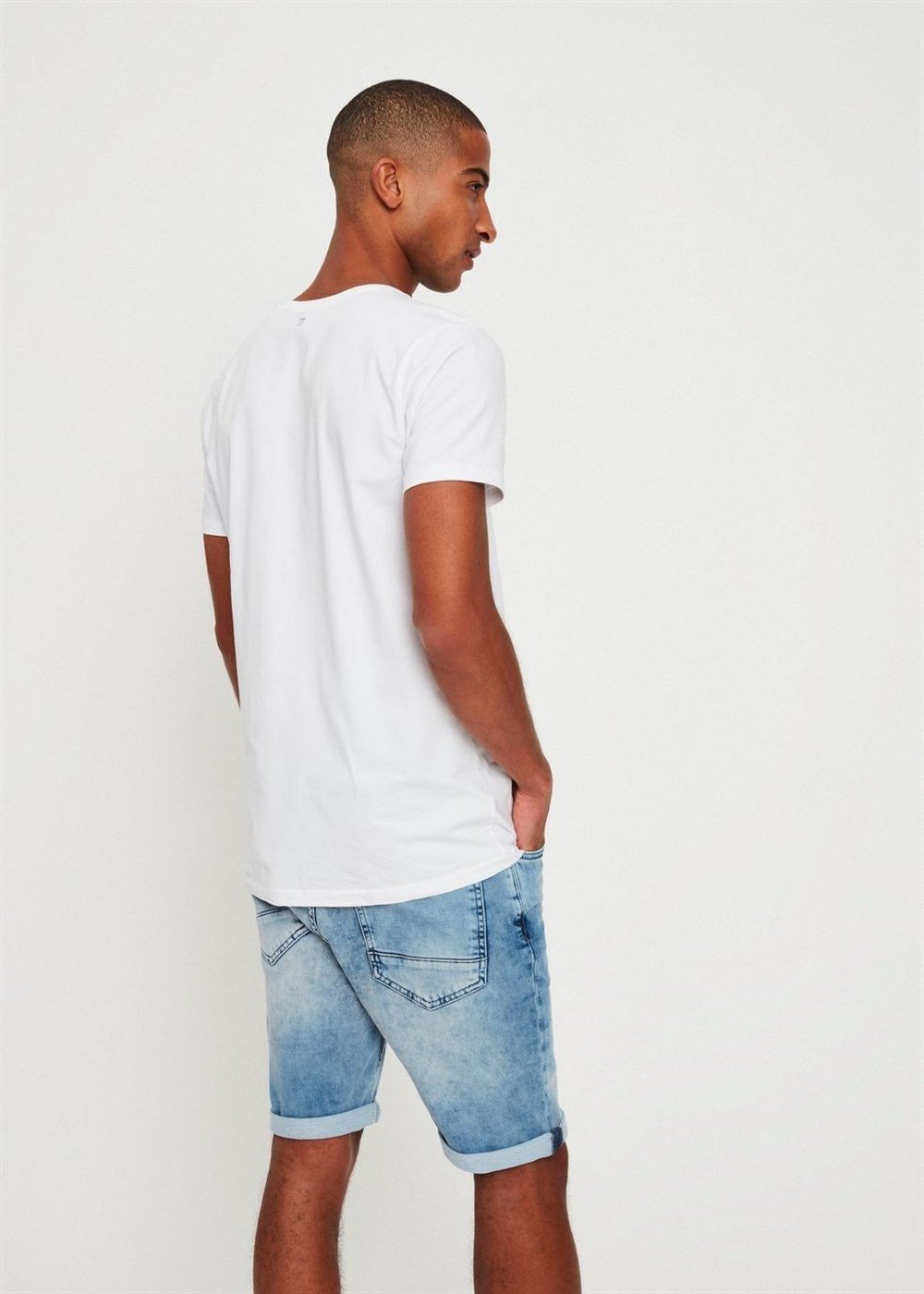 Likralı Soft Kumaş Jean Şort Mavi Açık