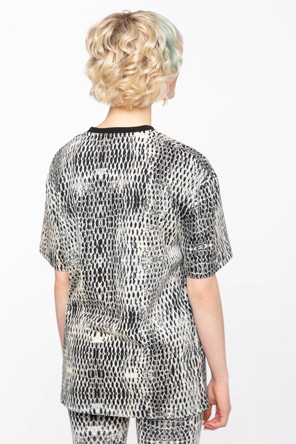 Unisex Oversize Yılan Baskılı  T shirt Beyaz