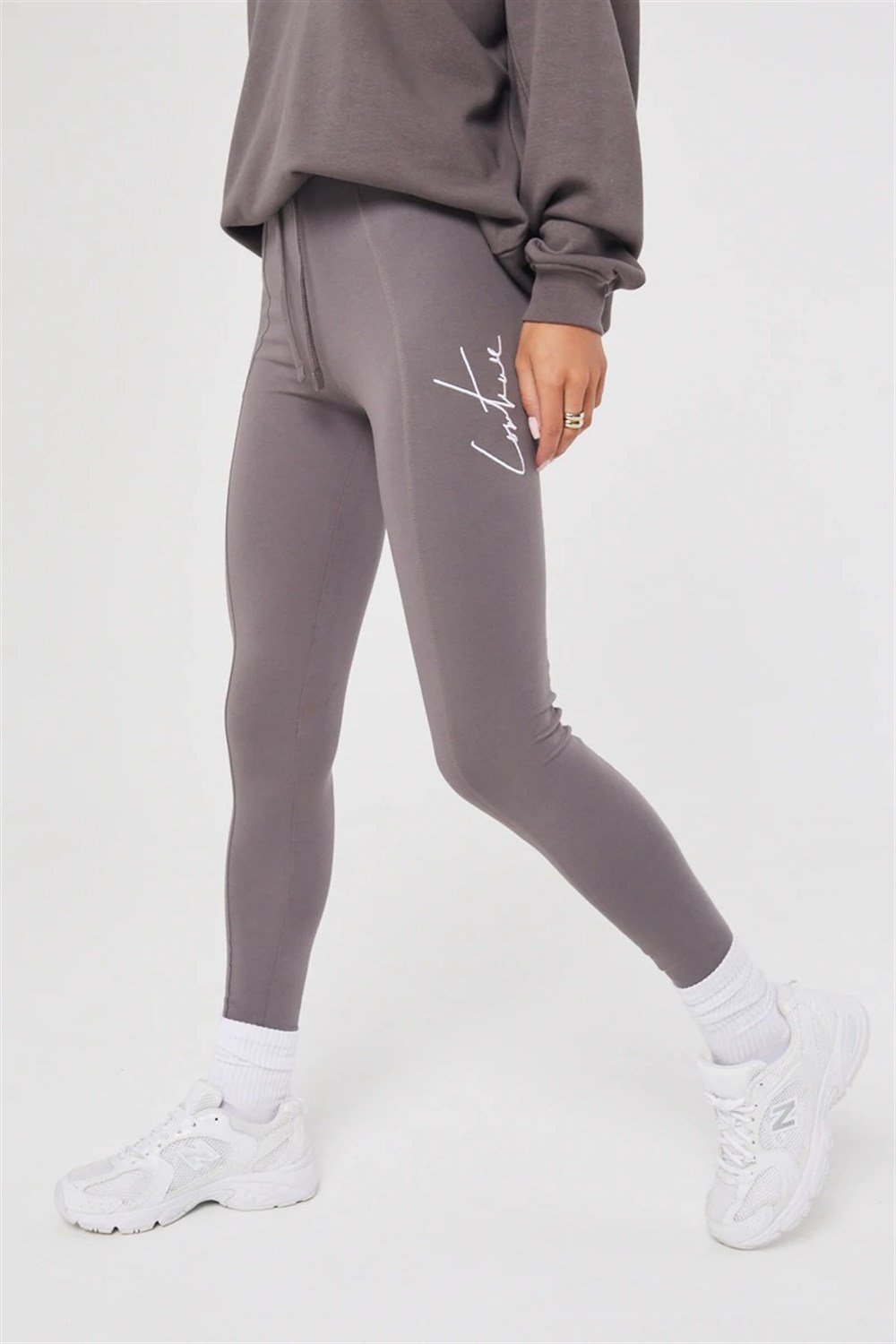 Yüksek Bel İmza Nakışlı Dikişli Tayt Vizon