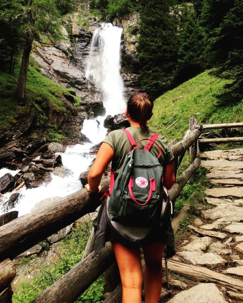 Fjallraven Kanken Forest Green-Ox Red