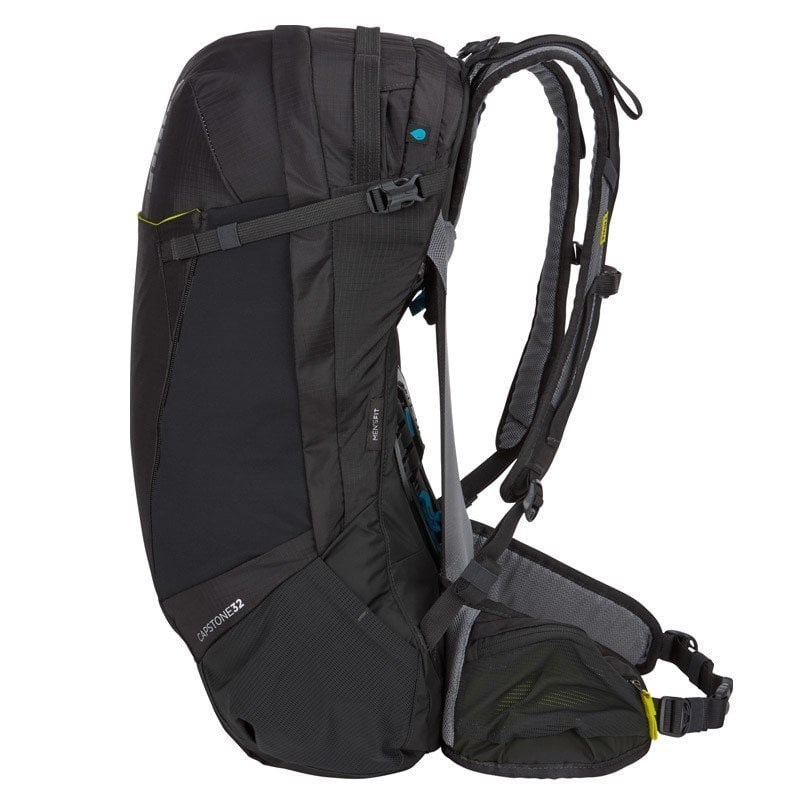 THULE CAPSTONE 32 L SIYAH SIRT CANTASI