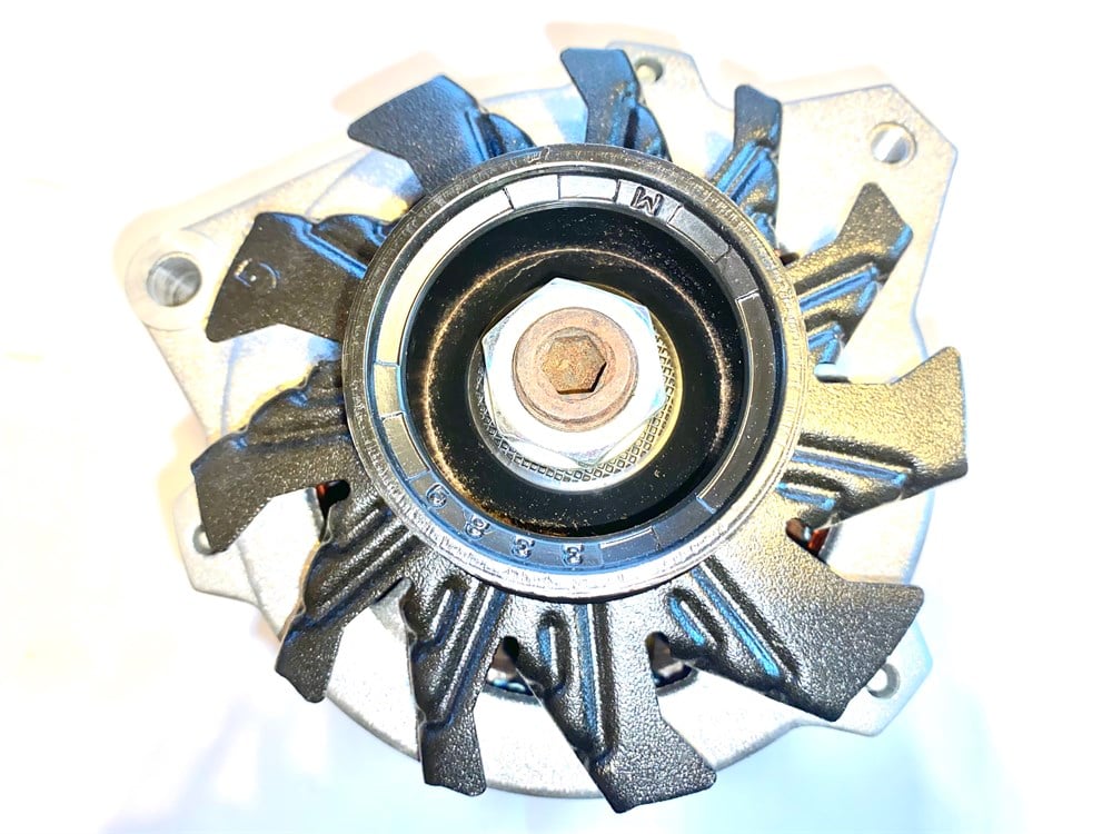 CHEVROLET OLDSMOBILE BUICK 1993-1996 ALTERNATOR 10463387