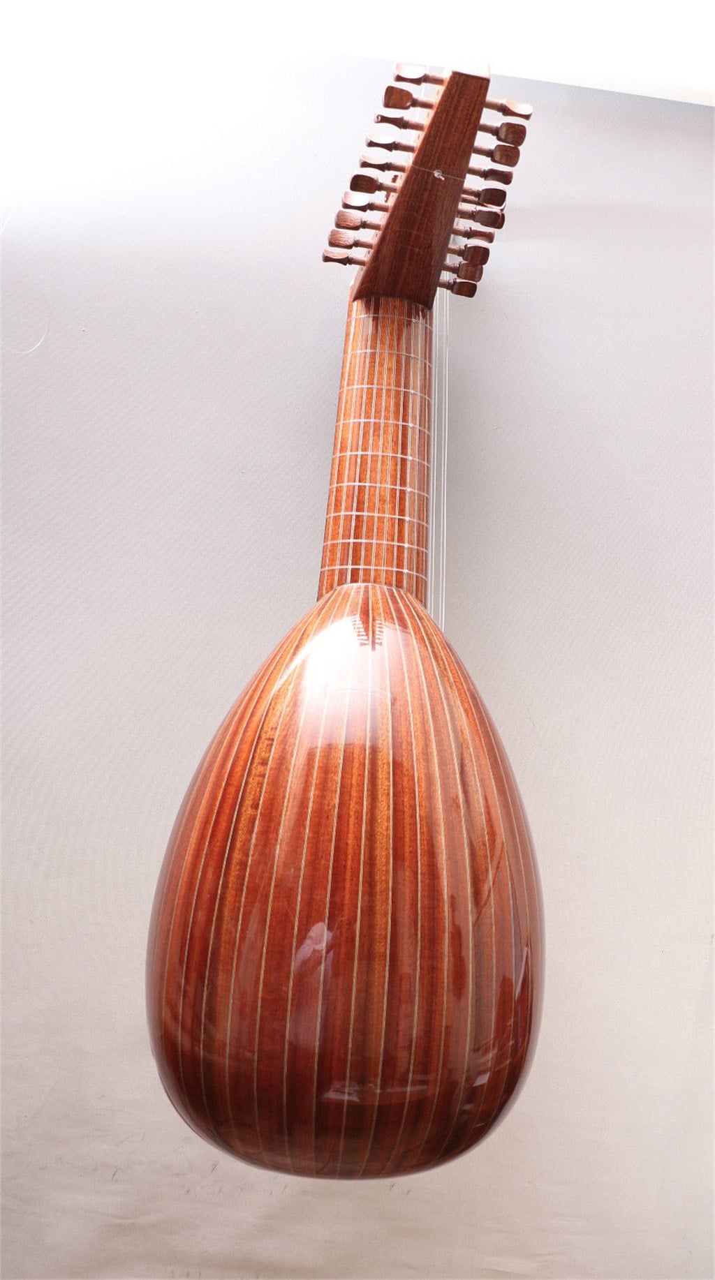 13 Telli Barok Lavta