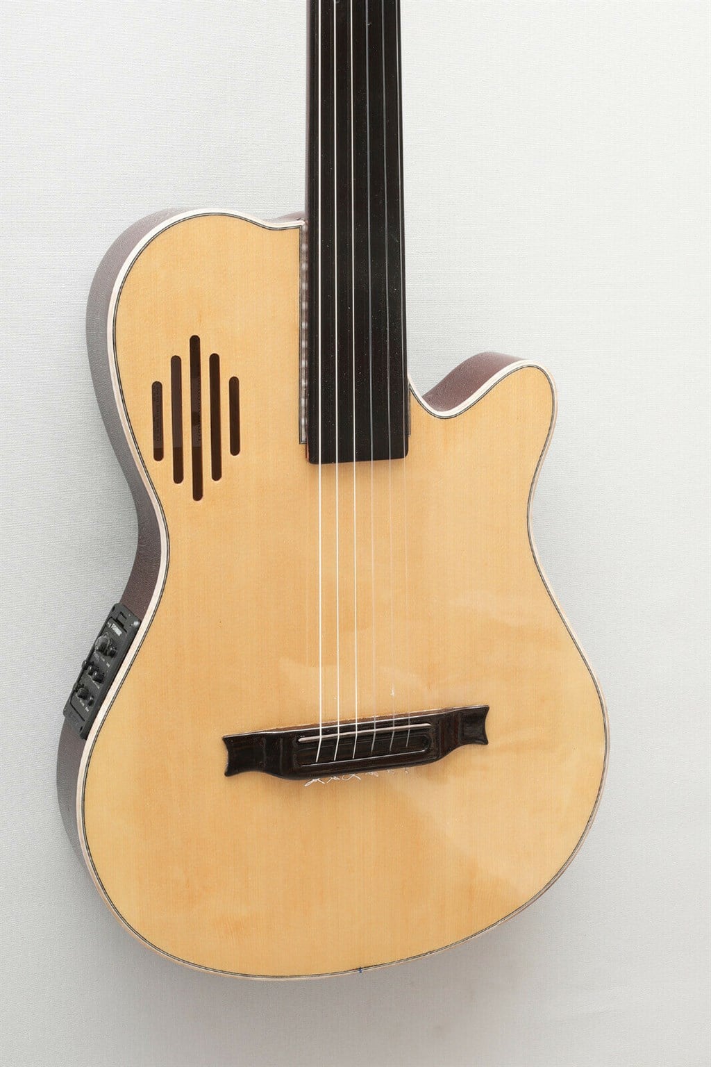 Perdesiz Elektro Klasik Gitar