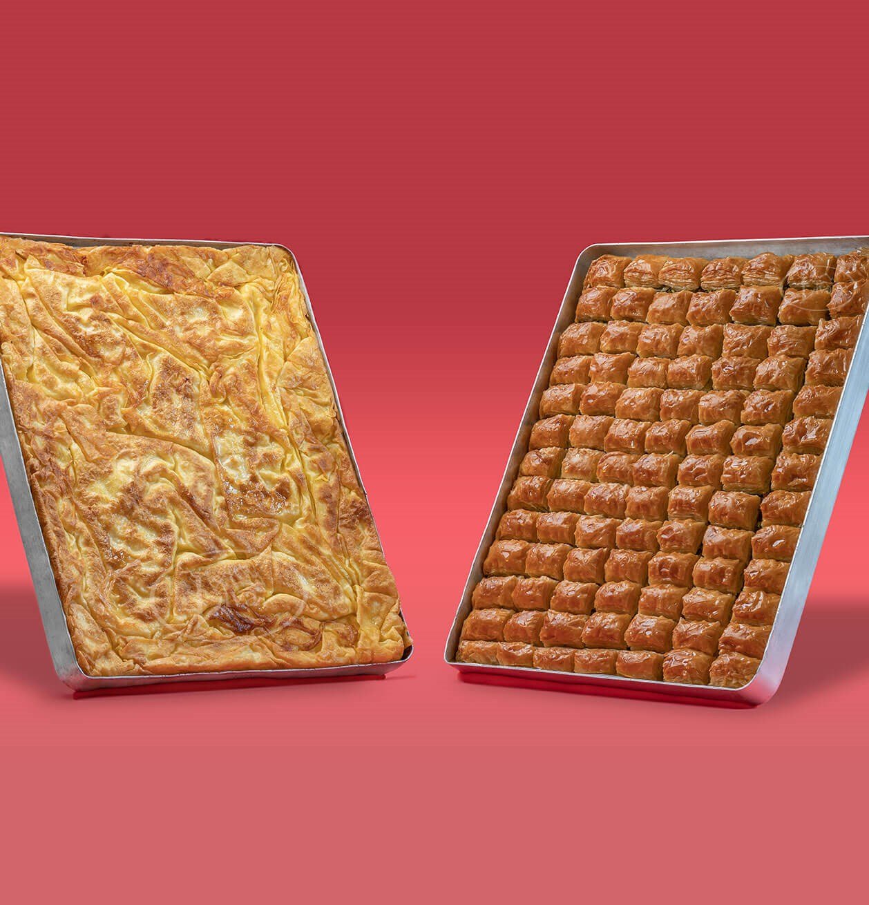 1 Tepsi Fıstıklı Baklava + 1 Tepsi Su Böreği