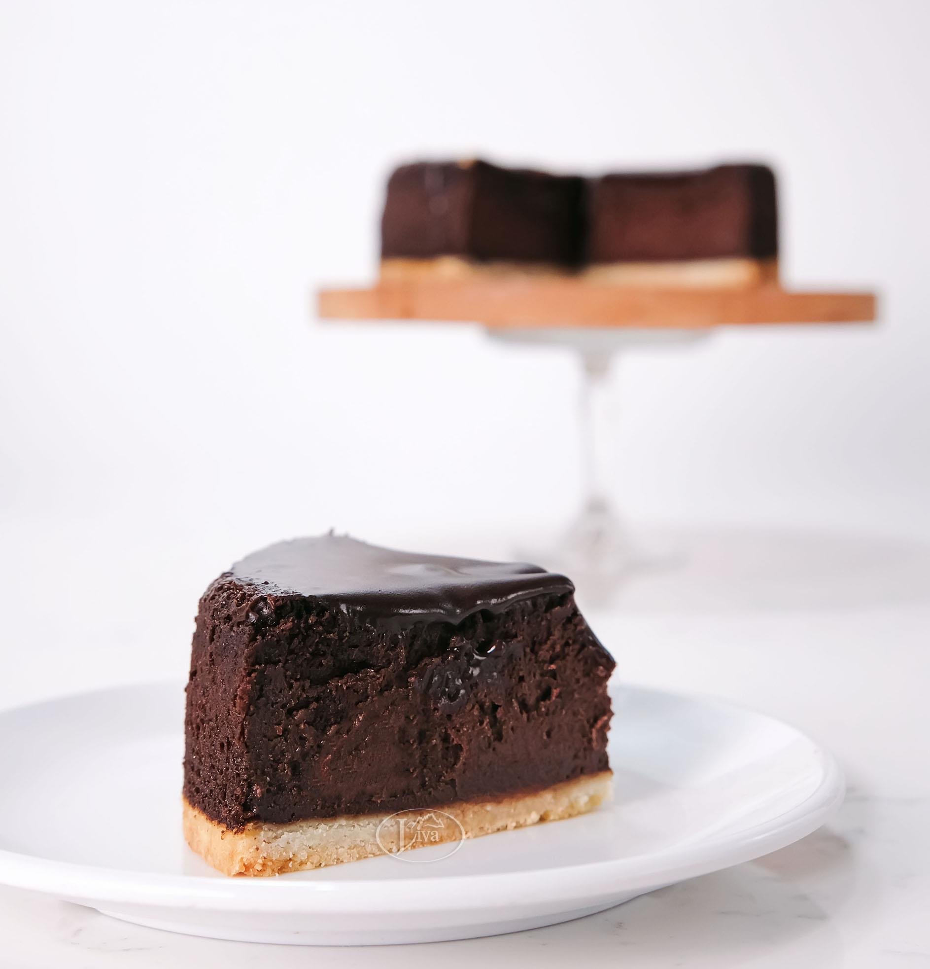 Çikolatalı Bütün Cheesecake