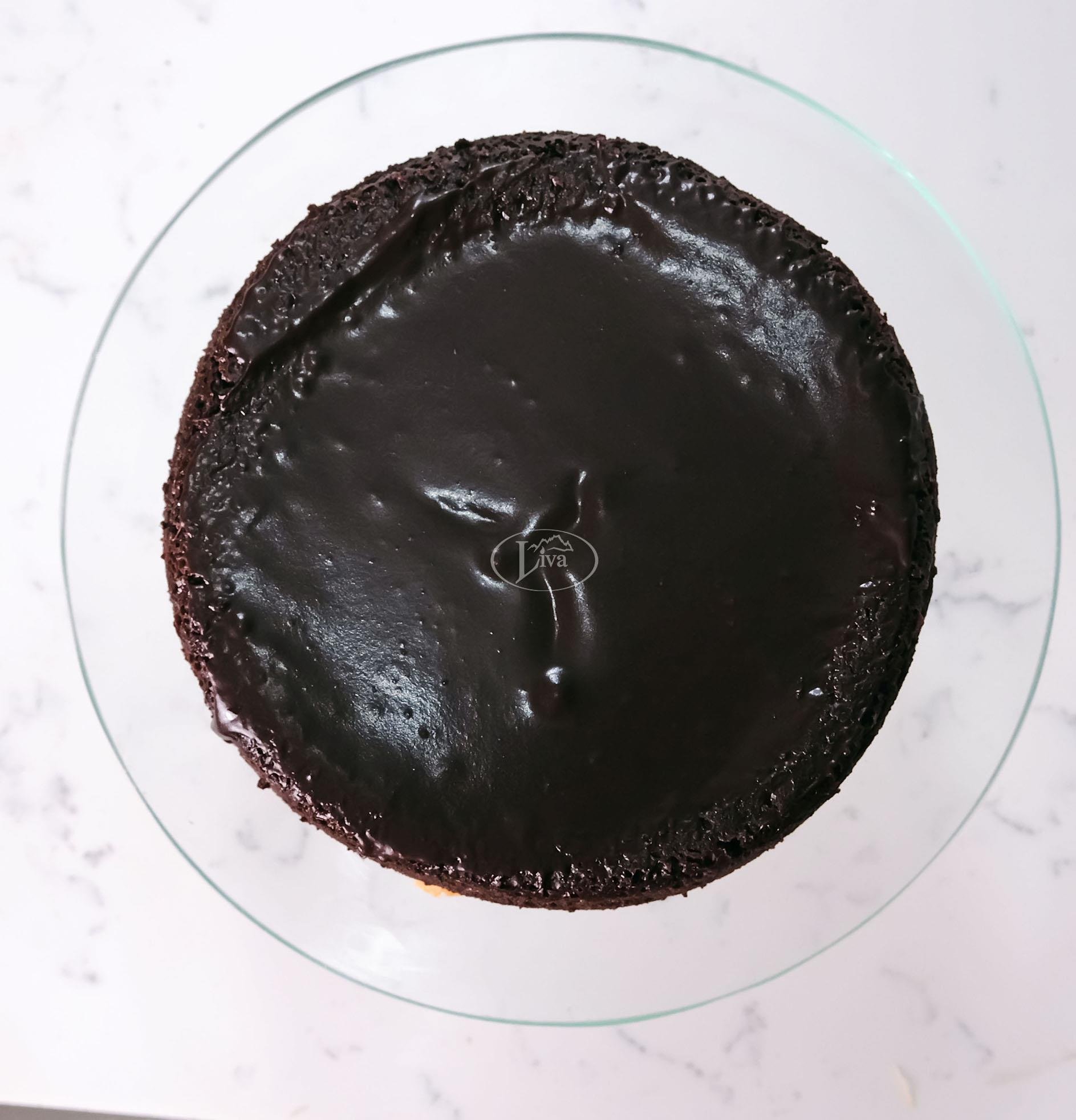 Çikolatalı Bütün Cheesecake