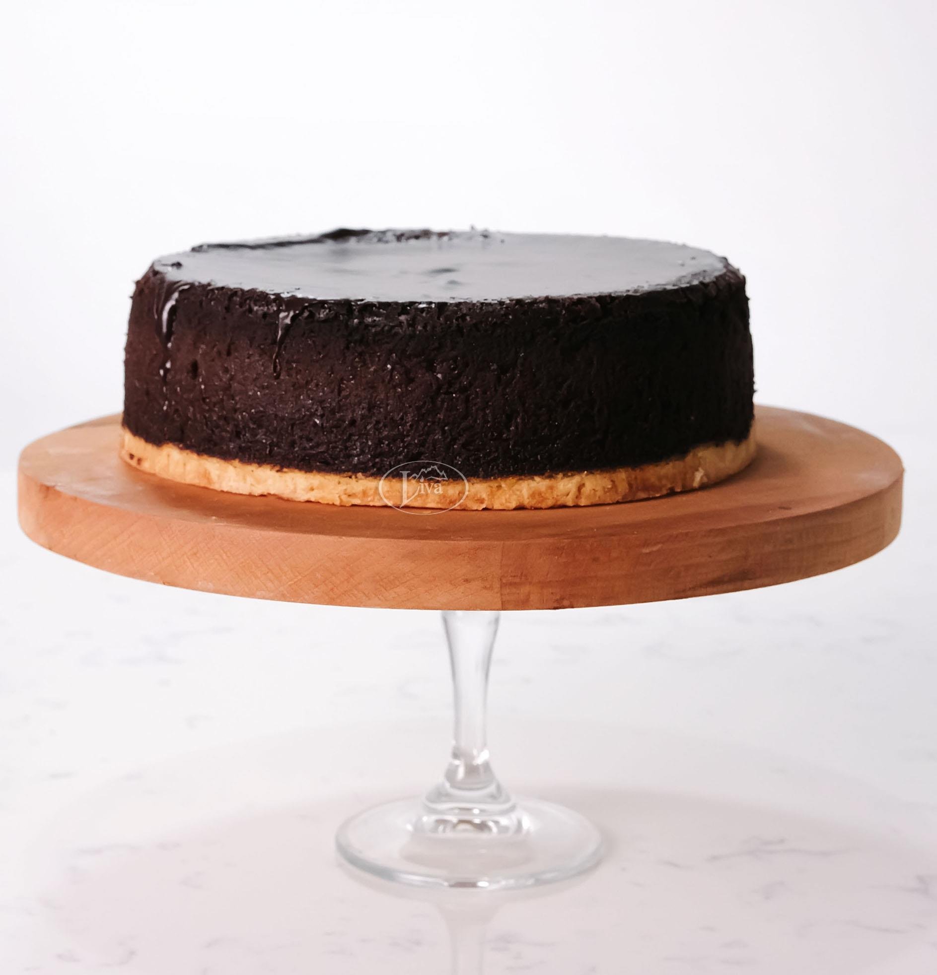 Çikolatalı Bütün Cheesecake