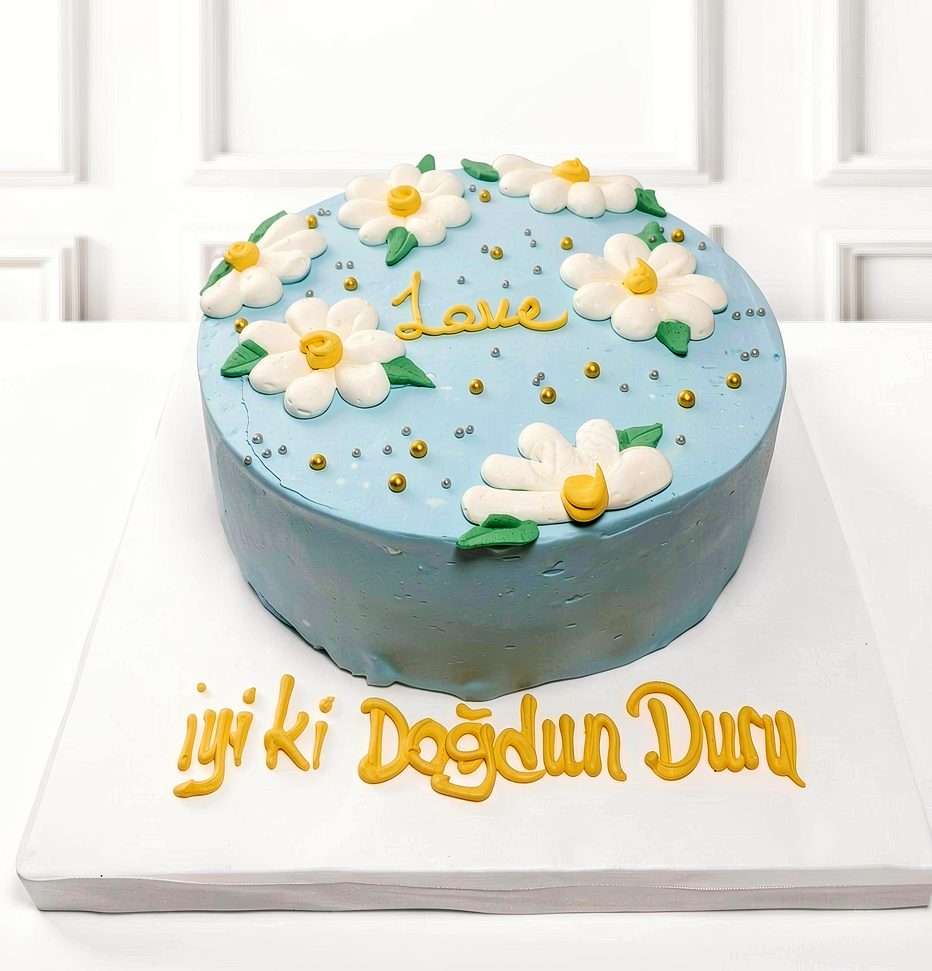 Gökyüzünde Papatyalar Özel Pasta