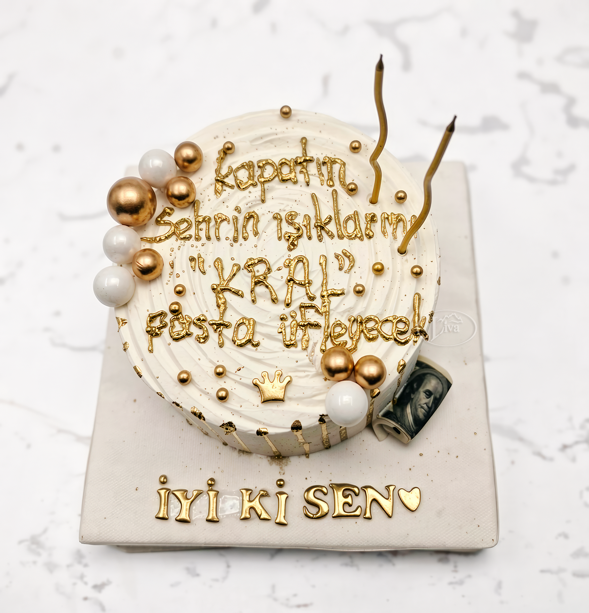 İyi Ki Sen Yazılı Pasta