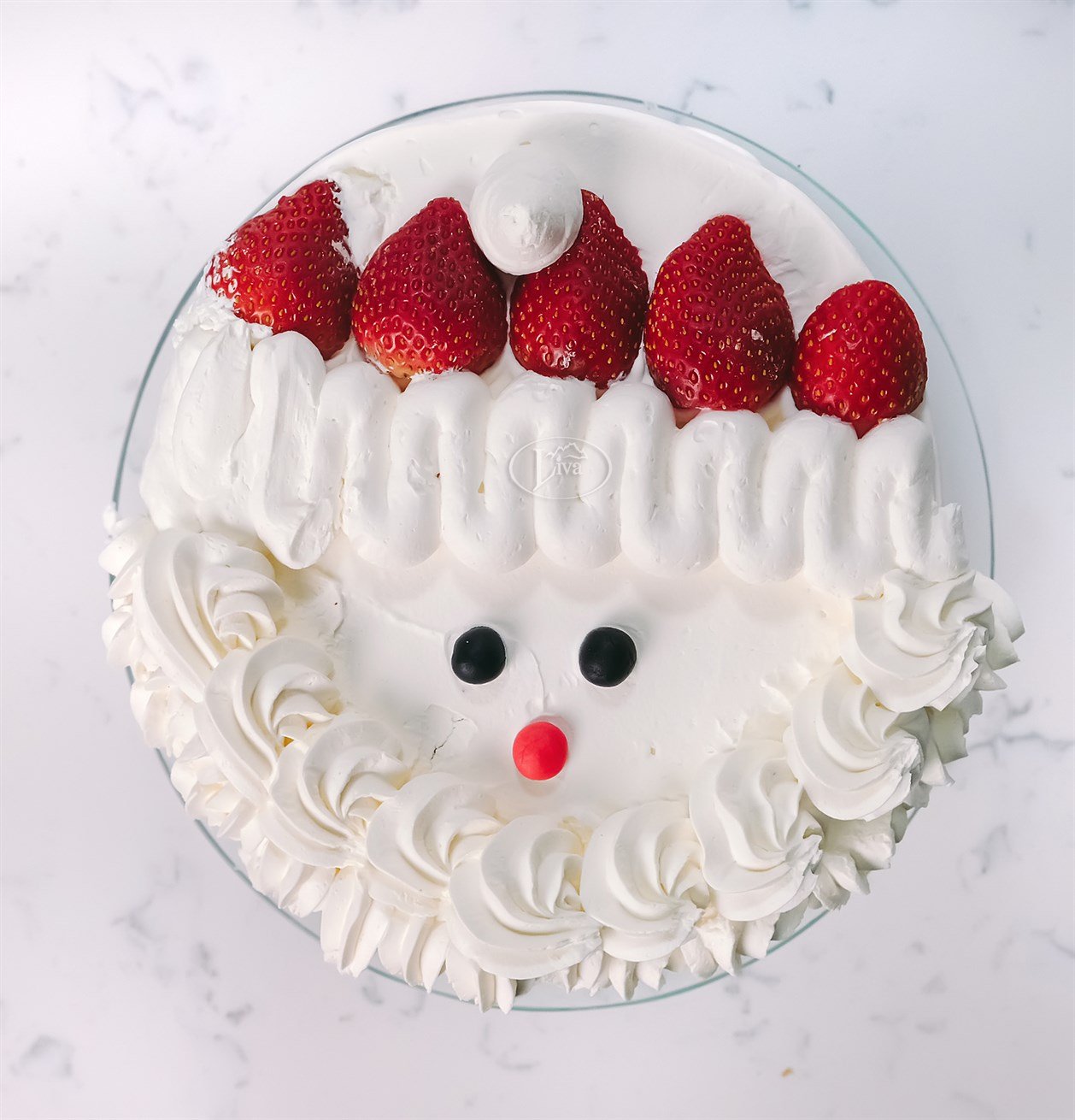Kremalı Noel Baba Pasta