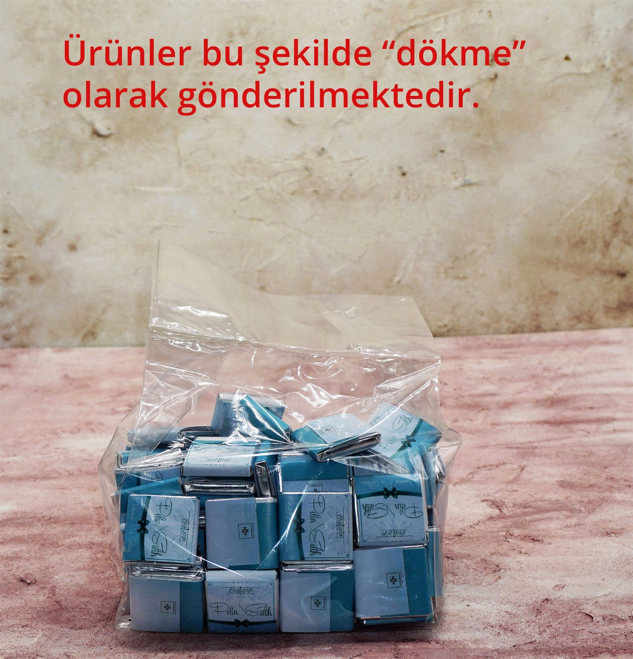 Liva Söz Nişan Çikolatası Dökme Gül Tasarımlı (45 Adet Kare Çikolata)