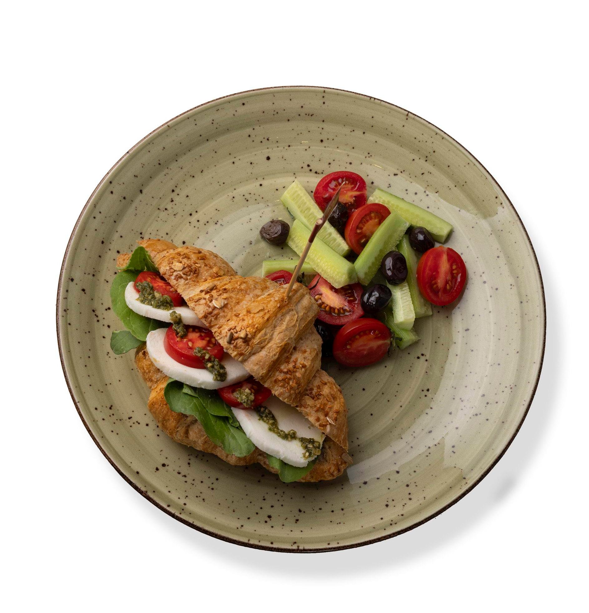 Mozzarellalı Tam Tahıllı Kruvasan Sandviç