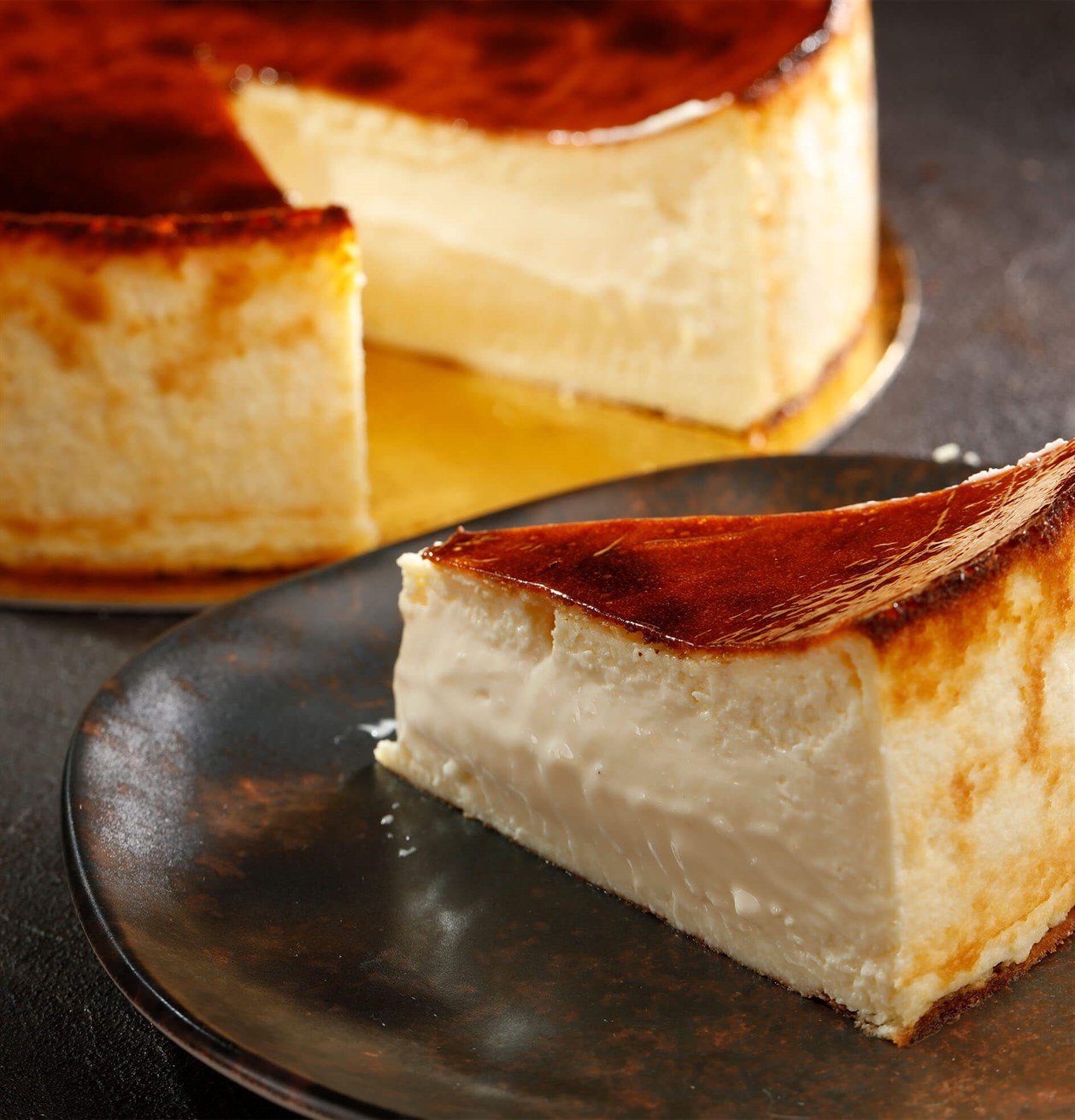 San Sebastian Cheesecake Bütün