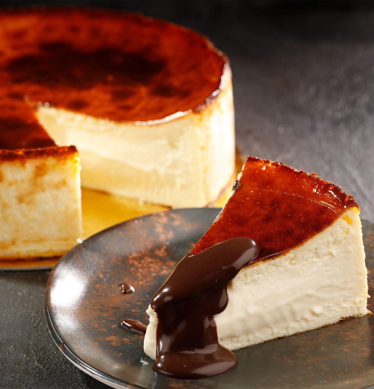 San Sebastian Cheesecake Bütün