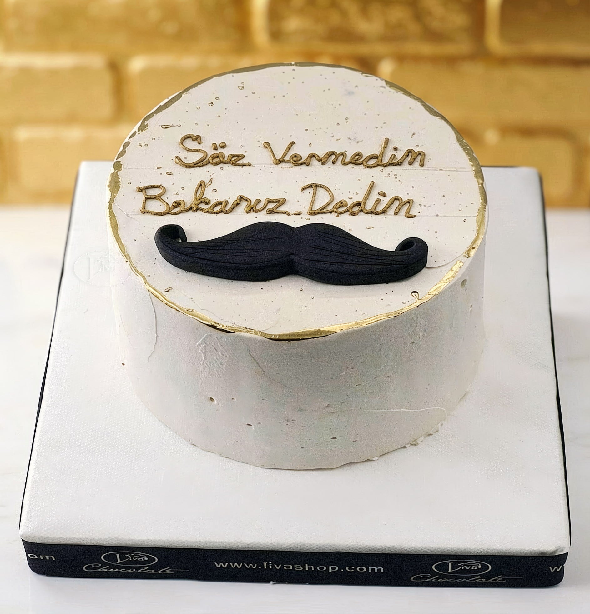 Söz Vermedim Bakarız Dedim Yazılı Pasta